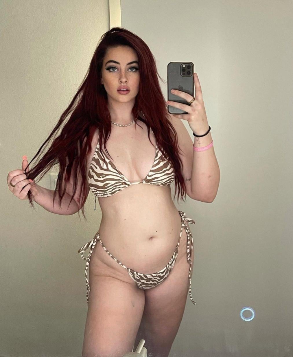 From North Carolina/Florida 6'4 Pawg, Emily Sullivan. Any thoughts on