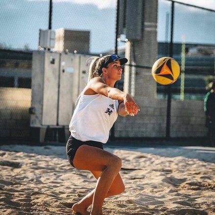 Alexa Hendricks: University of Louisville volleyball 🏐 - Hottest Female