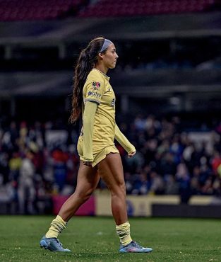 Sabrina Enciso - soccer - Hottest Female Athletes
