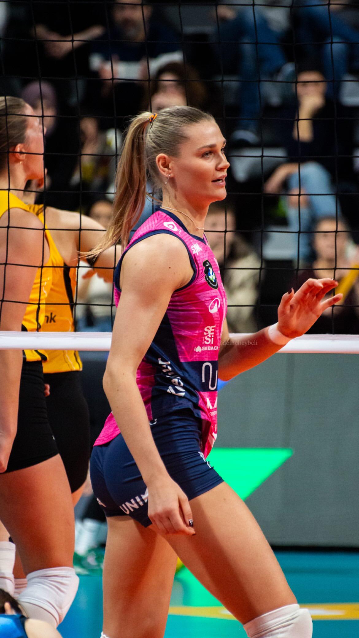 Nika Daalderop - Hottest Female Athletes